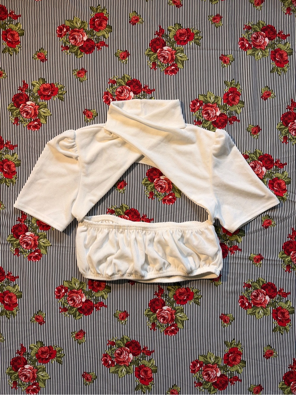 NWT PrettyLittleThing White Crepe Cutout High Neck Crop Top